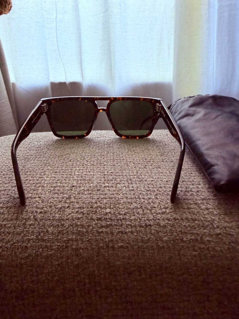 Off-White Tortoiseshell Rectangular Sunglasses with Dark Lenses - Picture 6 of 8